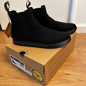 Dr Martens Chelsea Boot- Makela NEW